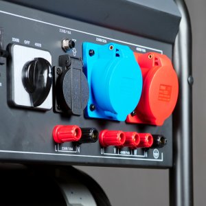 Бензиновый генератор FUBAG BS 7500 XD ES DUPLEX в Ульяновске фото
